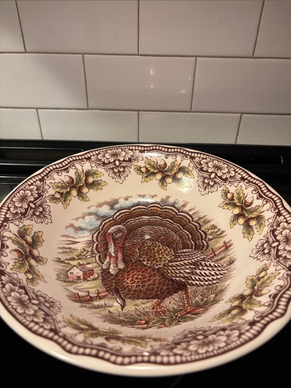 The Victorian English Pottery Estate.1819 by Edward Challinor serving bowl